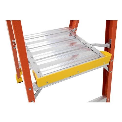 Werner PD6202 | 2 ft Fiberglass Podium Ladder / Type iA 300 lb Rating - Image 6