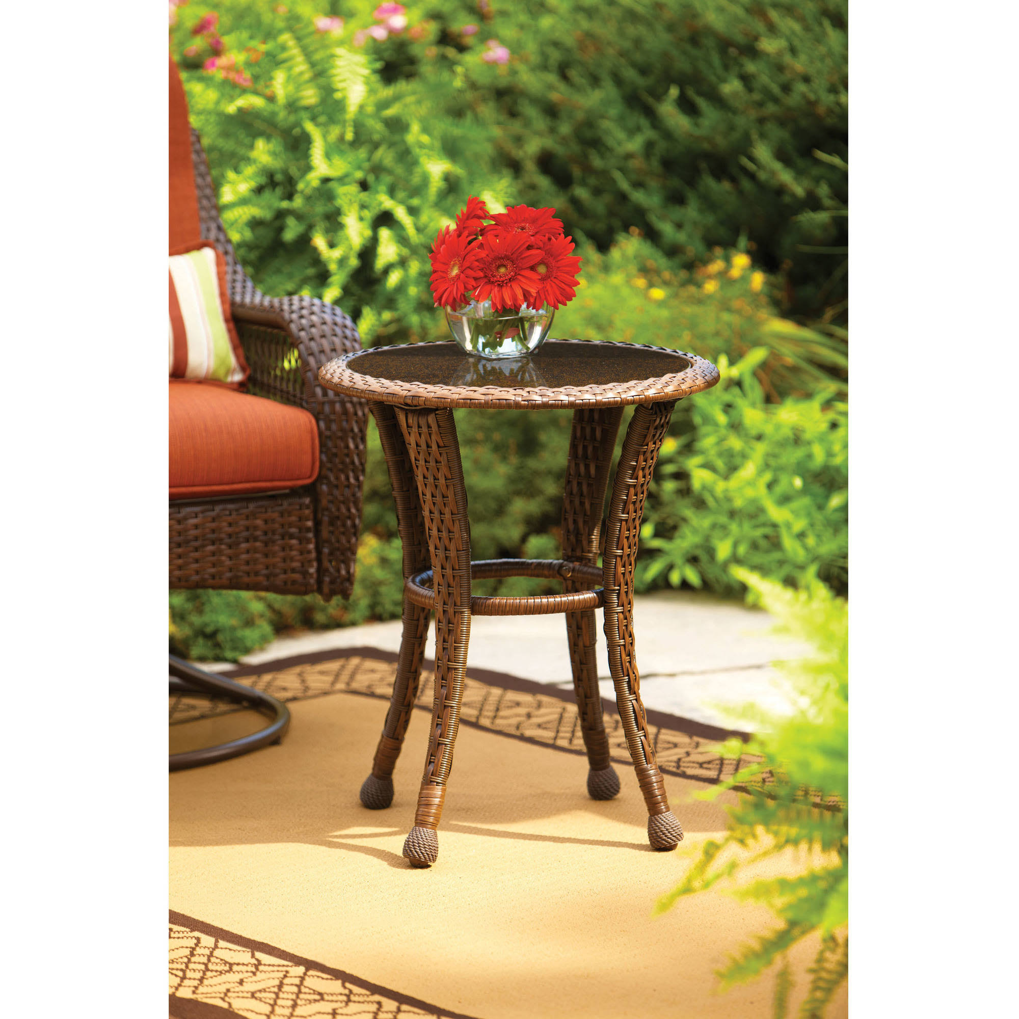 Better Homes and Gardens Azalea Ridge 20×22 Round Outdoor Side Table