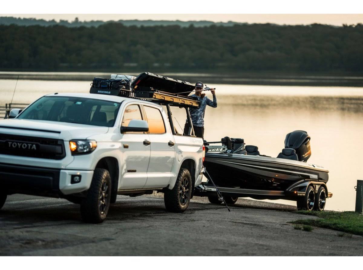 Yakima Topwater Fishing Rod Box - Image 8