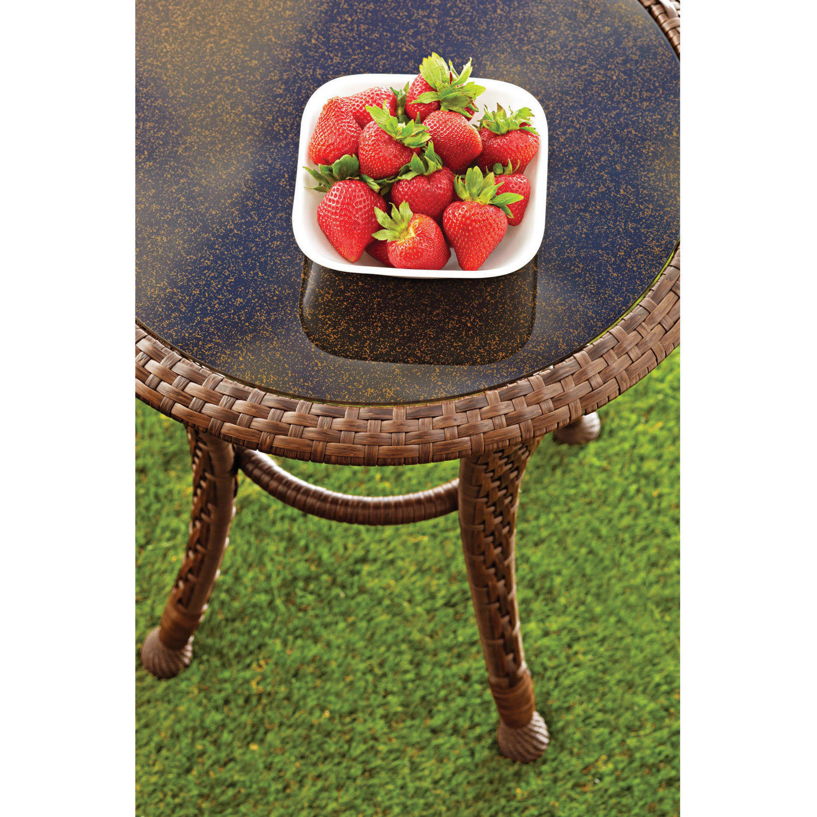 Better Homes and Gardens Azalea Ridge 20×22 Round Outdoor Side Table - Image 3