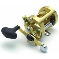 Alternative view of Shimano Calcutta B Baitcasting Reel Round