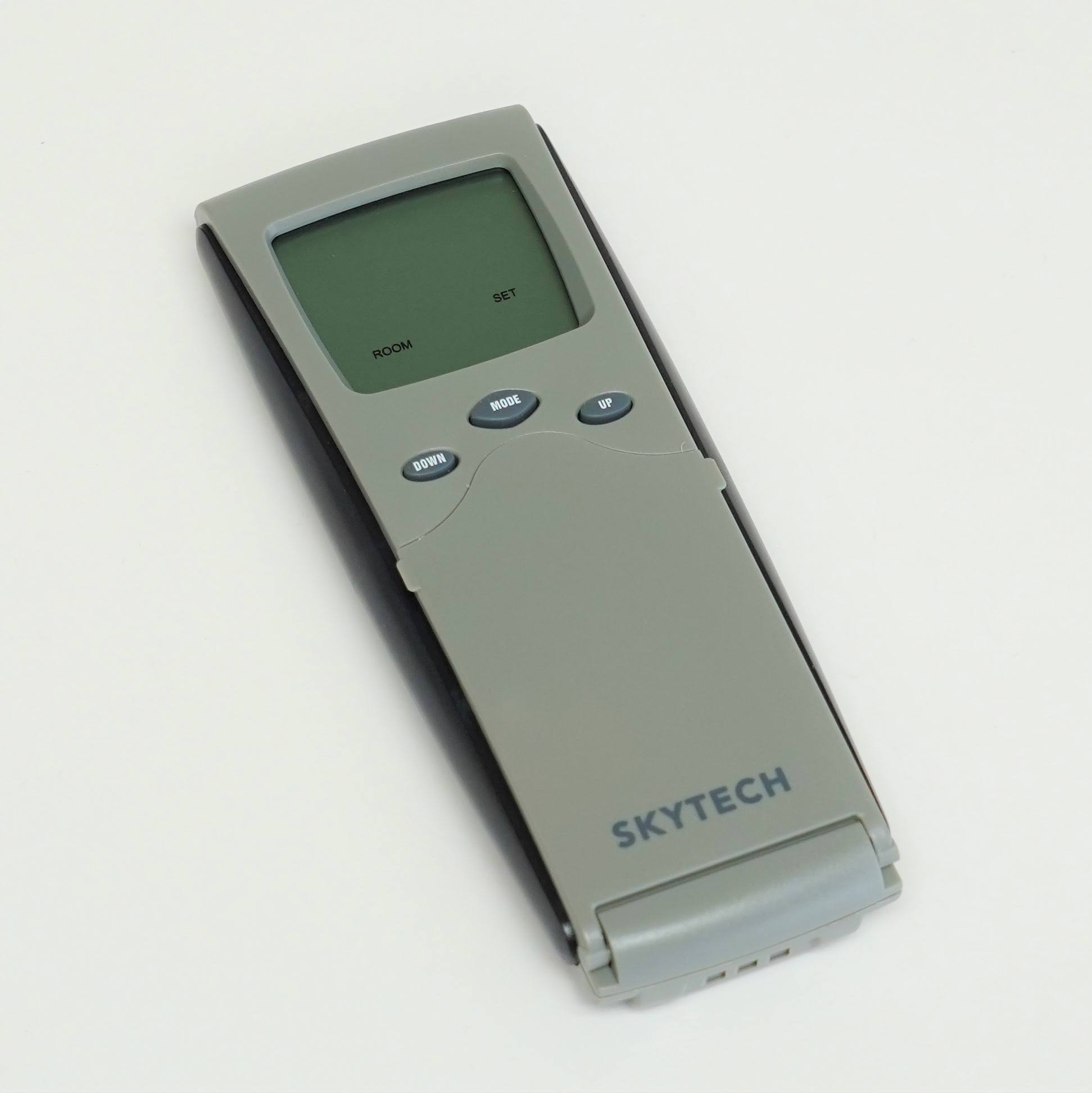 Skytech SKY-3301 Fireplace Remote Control with Timer/Thermostat - Image 2