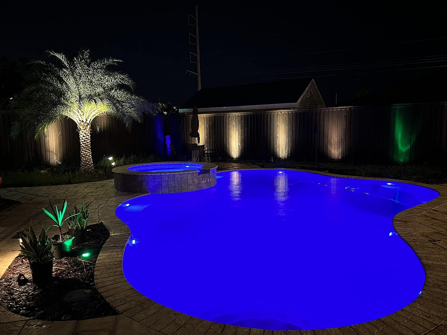 Main Access Smart Lite – Rechargable, Multi-Color Underwater LED Pool Lights, Two-Pack - Image 2