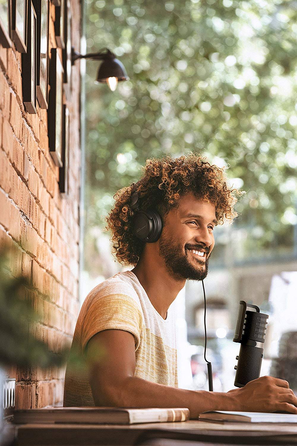 Beyerdynamic DT 240 Pro Headphones - Image 10