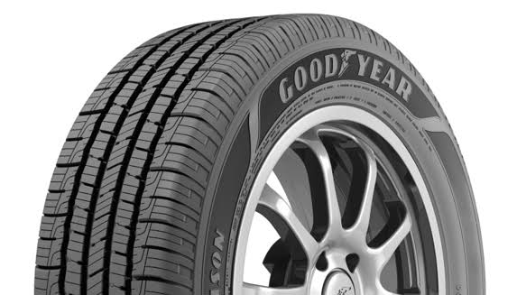 Goodyear Reliant All-Season 225/60R17 99V Tire - Image 4