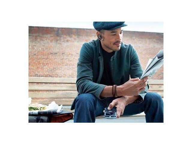 Motorola H730 (2-Pack) Bluetooth Headset - Image 2