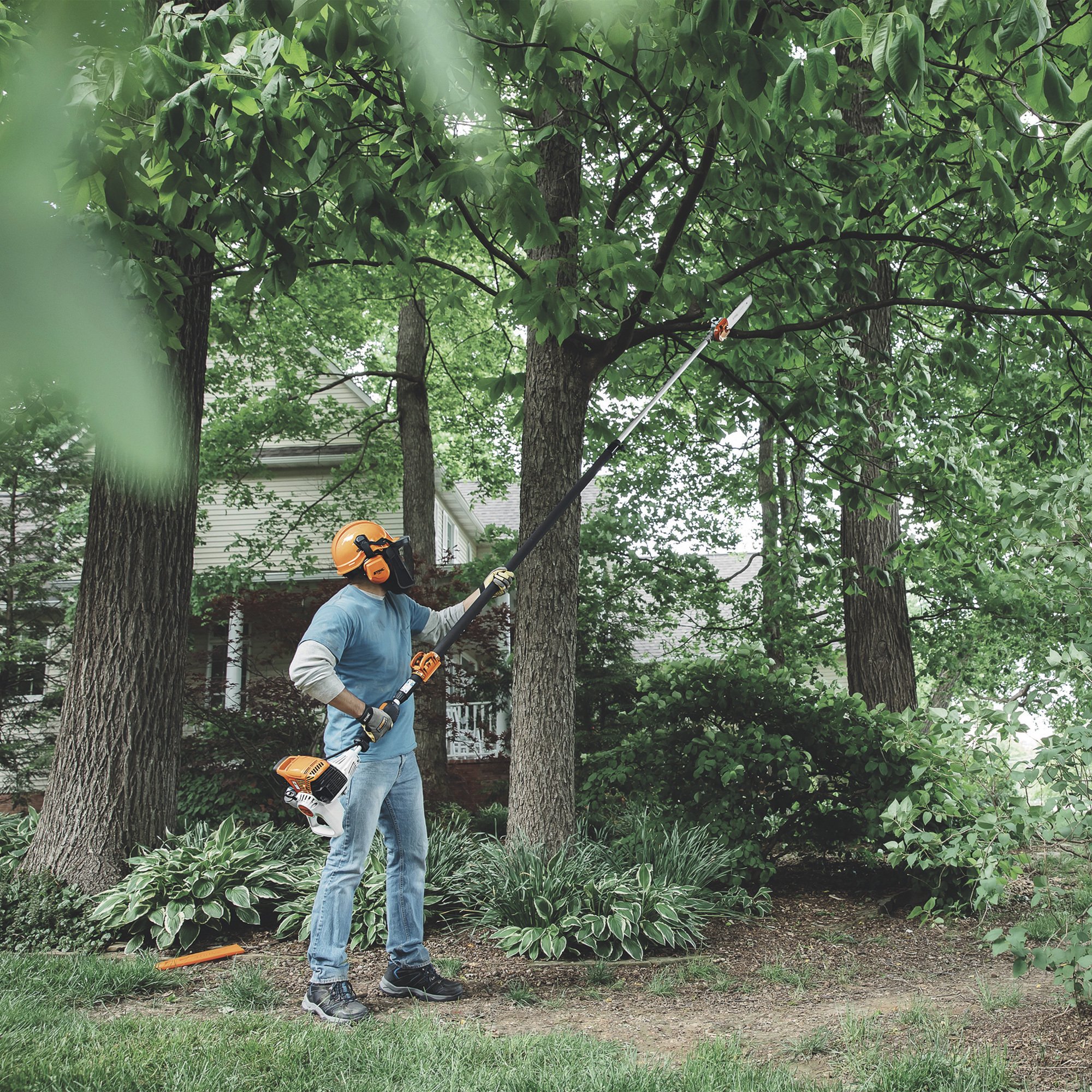 Stihl HT Series Gas-Powered Telescoping Pole Saw ?? 36.3cc, 14in. Bar, Model# HT131 - Image 2